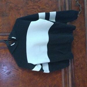 Boys hooded sweatshirt, Black/White Size L 12/14